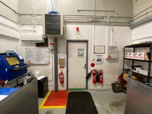 cummins-controller-room-3 cummins-controller-room-3